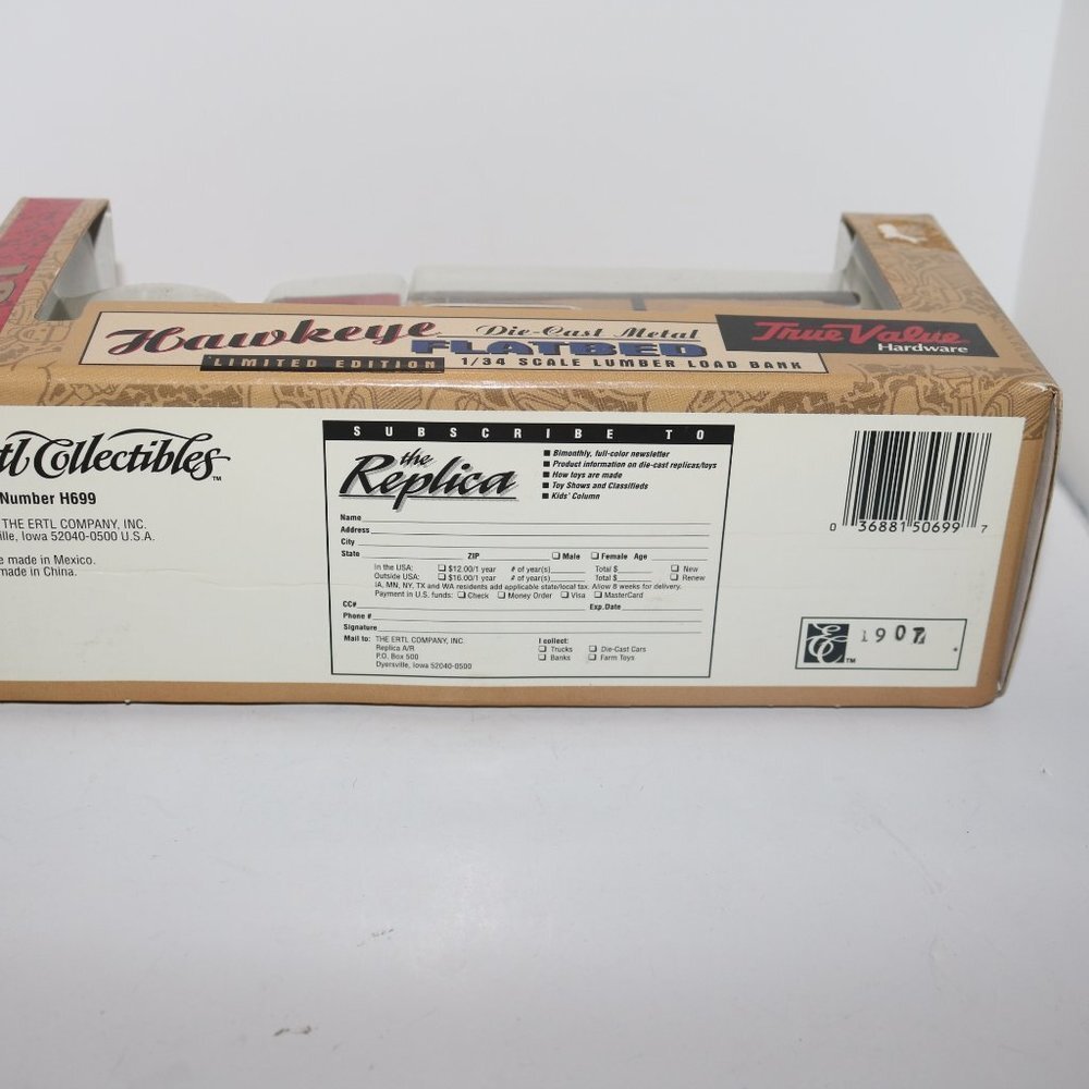 ERTL Collectibles True Value 1931 truck bank   key under truck will be shipped i - Picture 6 of 6